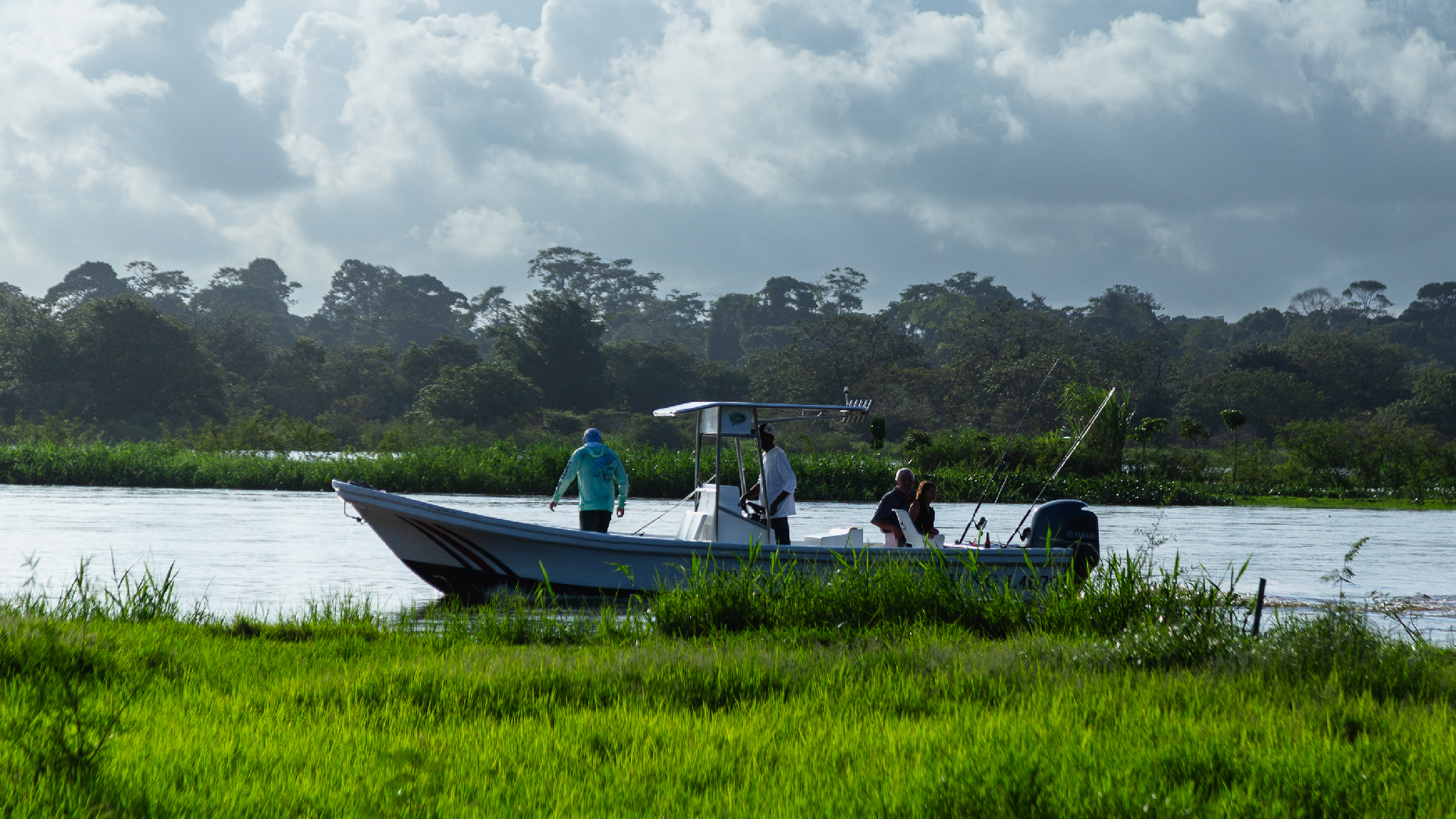 Amar lo propio: pescar en el Caribe costarricense