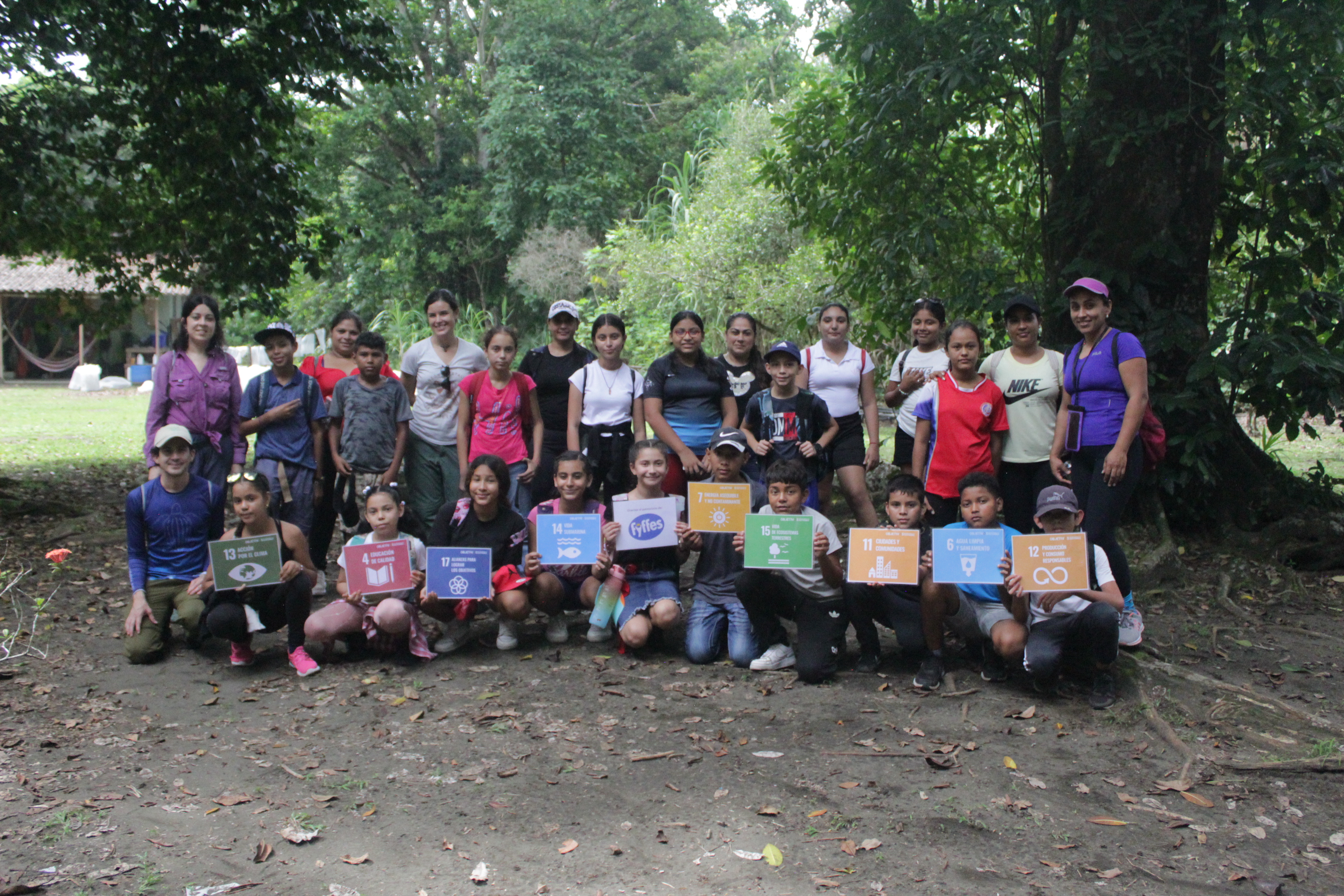 Estudiantes de Limón y Sarapiquí diseñan soluciones para la conservación del ambiente